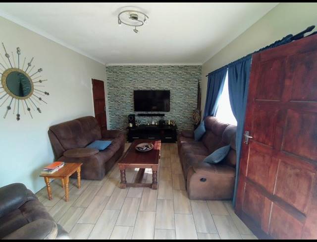 3 BEDROOM HOUSE FOR SALE IN HILLARY